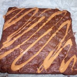 Brownies med chili - men flødechokolade på toppen