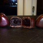 Kirsebær, vanillavodka og chili – fyldte chokolader