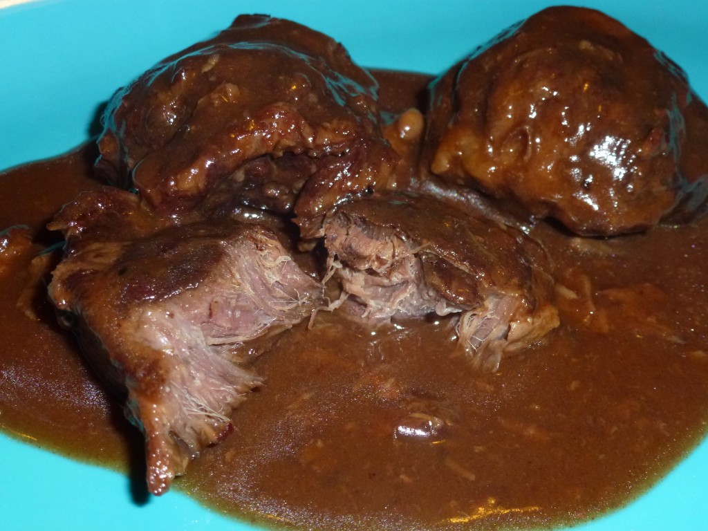 Pork Cheeks in chili sauce (will be translated upon request)